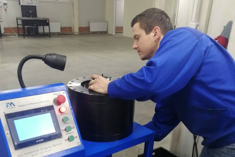 Оригинальные восстановленные стойки